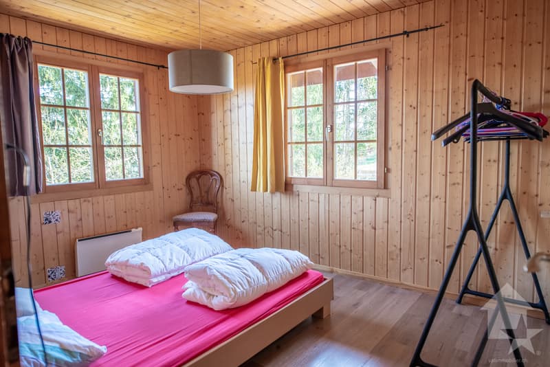 Charmant chalet de 2 appartements + dépendance, belle situation (8)