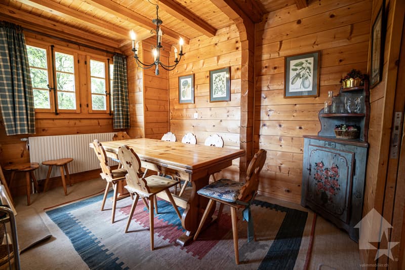 Séduisant chalet comprenant deux appartements - 5.5 et 2.5 pièces (6)