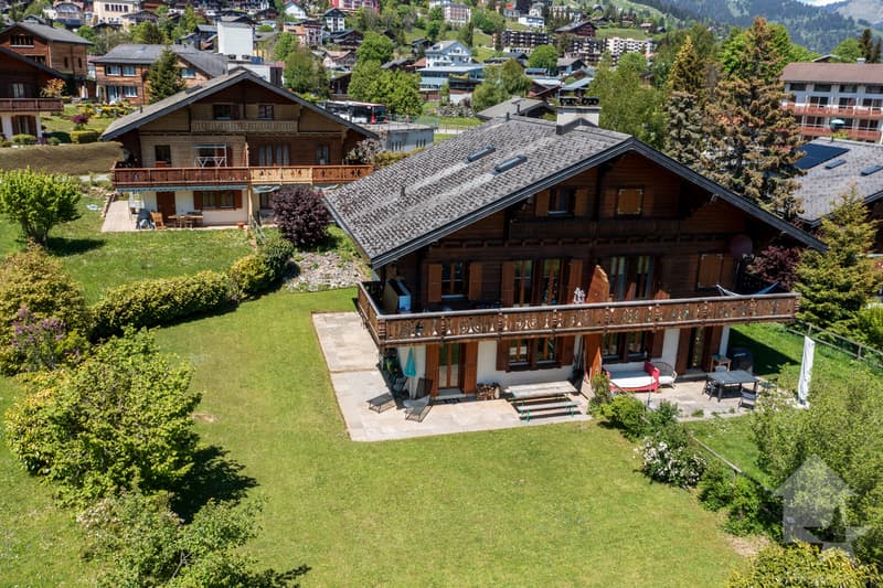 Semi-detached chalet on 3 levels, ideally located in Leysin (12)