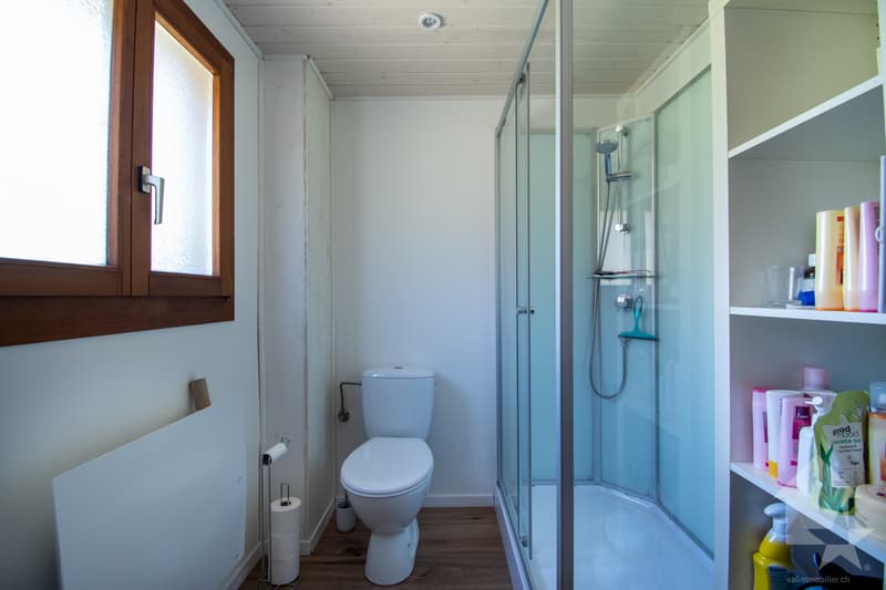 Semi-detached chalet on 3 levels, ideally located in Leysin (7)