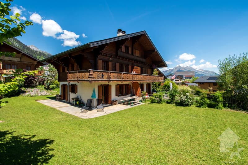Semi-detached chalet on 3 levels, ideally located in Leysin (10)