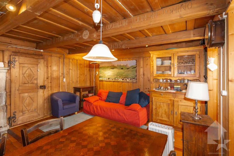 Authentisches Dorfhaus aus dem 18. Jahrhundert mit Außenbereichen (11)