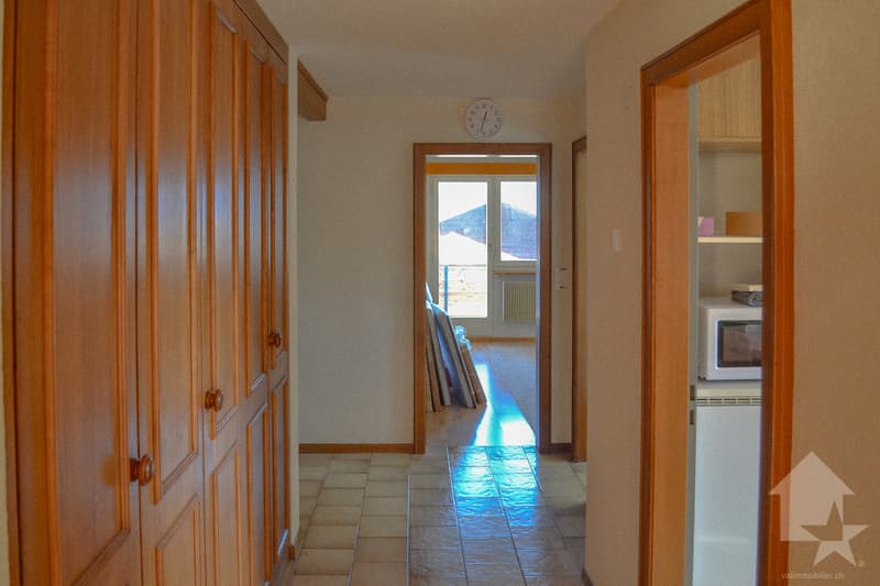Spacious 4.5-room apartment with 108 m2, 2 balconies, view of the Alps (11)