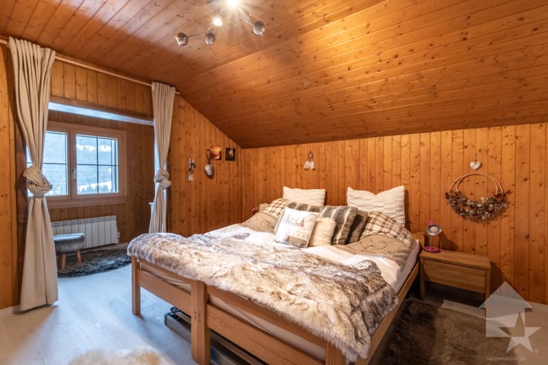 Family chalet with 8.5 rooms, modernized and perfectly maintained (9)