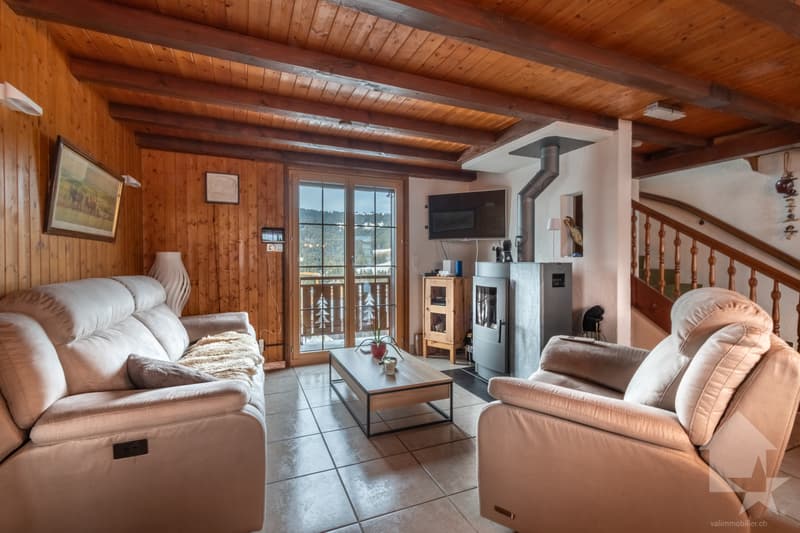 Family chalet with 8.5 rooms, modernized and perfectly maintained (3)