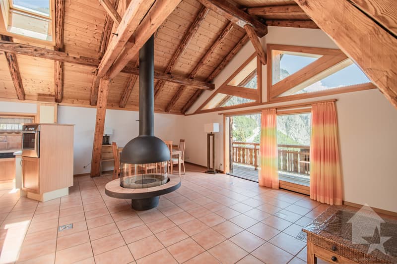 Chalet alpin avec studio indépendant et vue panoramique (2)