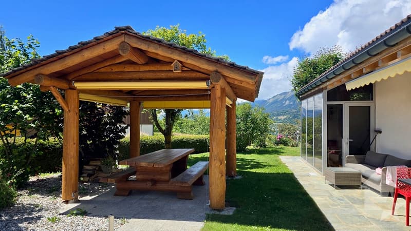 Superbe villa dans un quartier très prisé de Lens (3)
