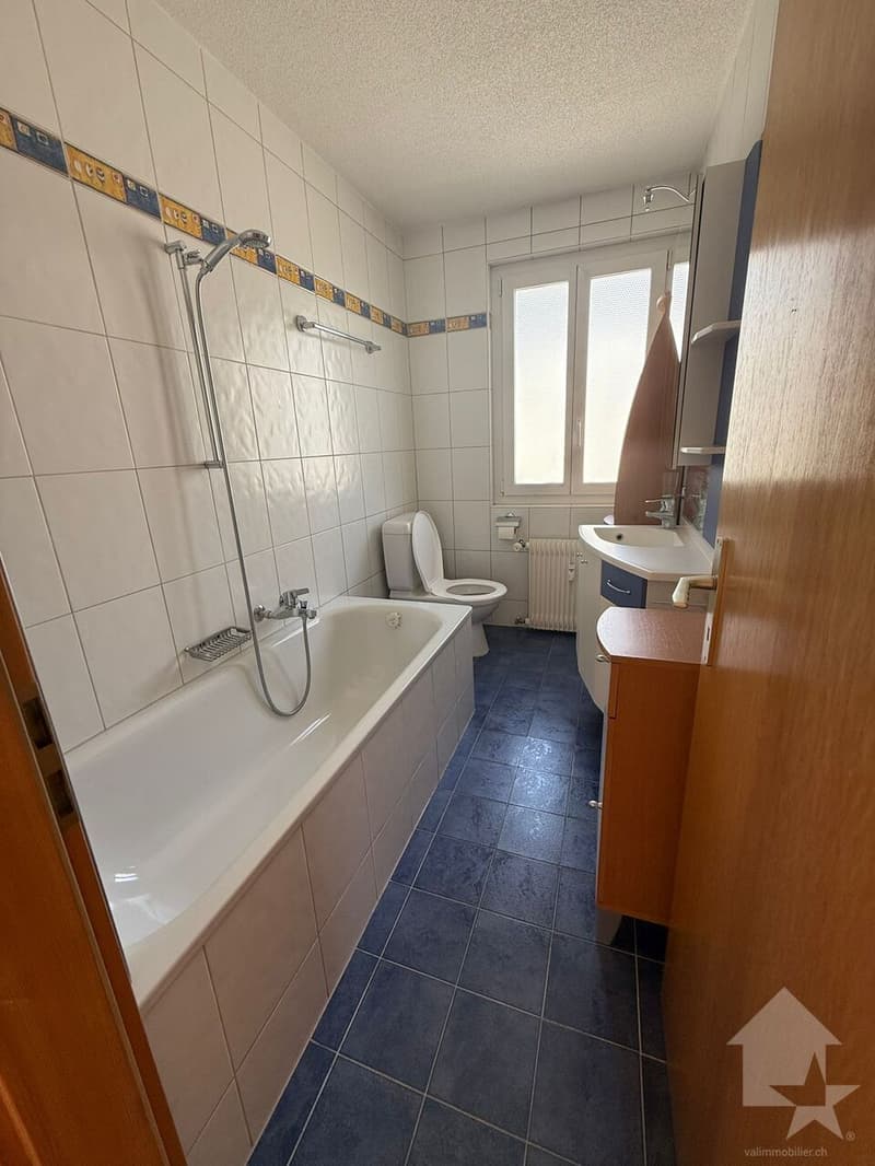 Immobilienanlage mit Restaurant und Wohnungen (5)
