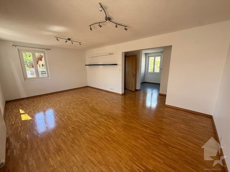 Immobilienanlage mit Restaurant und Wohnungen (2)