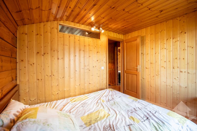Meraviglioso chalet di carattere situato nei mayens di Saxon (13)