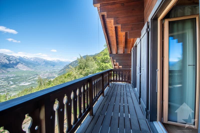 Meraviglioso chalet di carattere situato nei mayens di Saxon (12)