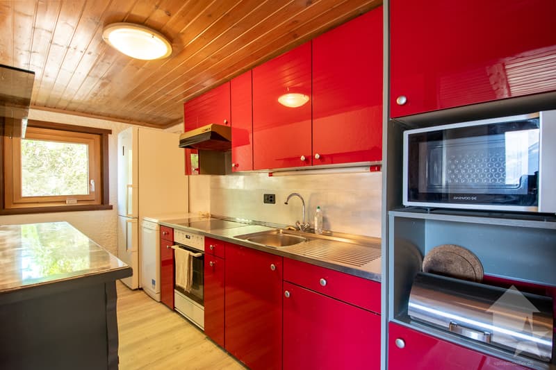 Meraviglioso chalet di carattere situato nei mayens di Saxon (9)