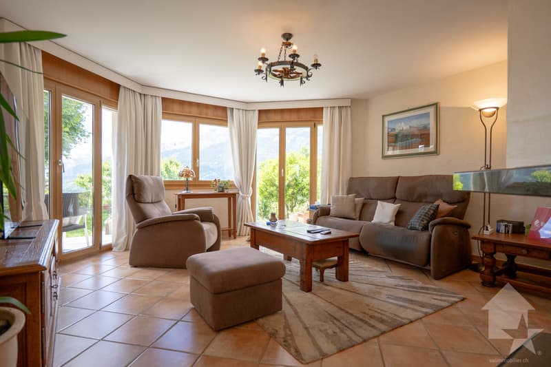 Superbe villa dans un quartier très prisé de Lens (9)