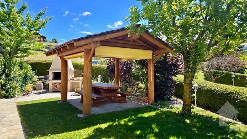 Superbe villa dans un quartier très prisé de Lens (3)