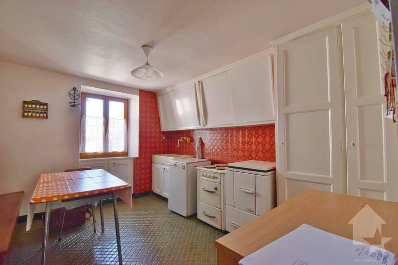 Appartement de 4.5 pièces avec une grange, un jardin + 2 grandes caves (7)