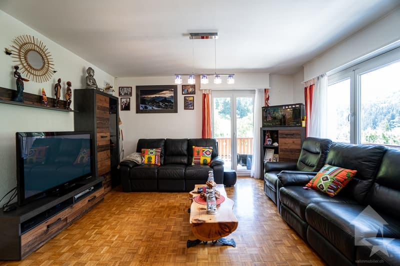 Villa spaziosa ristrutturata nel centro della valle, vendibile a stranieri (12)