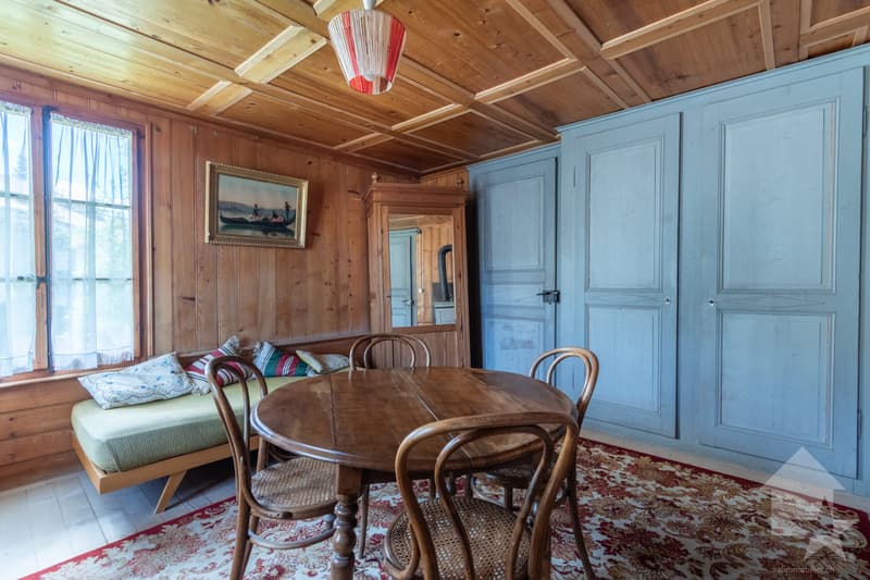 Authentique chalet de caractère au coeur de Morgins (10)