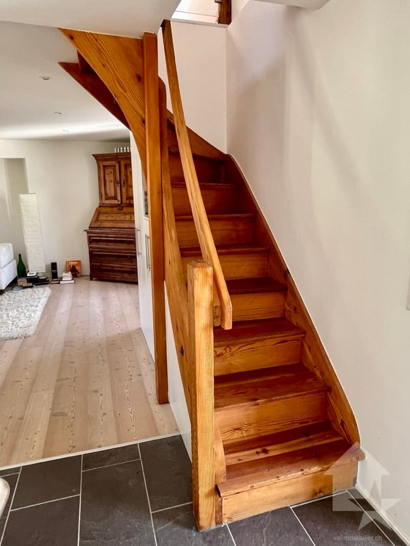 Maison ancienne en partie transformée: 1 duplex et 1 niveau à aménager (10)