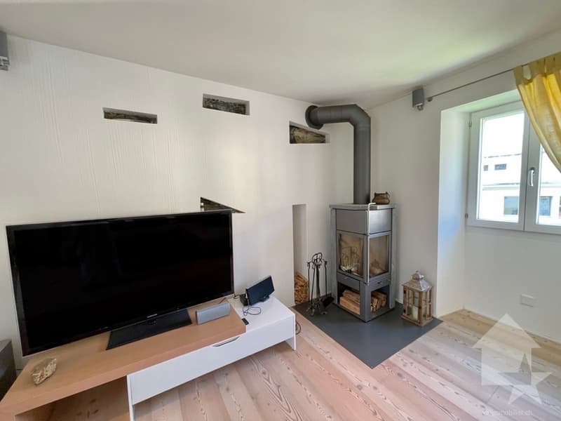 Maison ancienne en partie transformée: 1 duplex et 1 niveau à aménager (5)