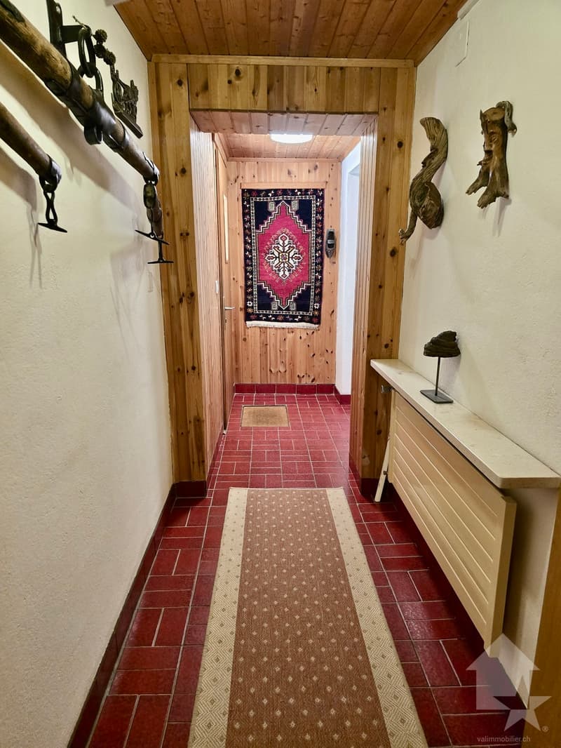 3,5 Zimmer mit Terrasse und Garage (7)