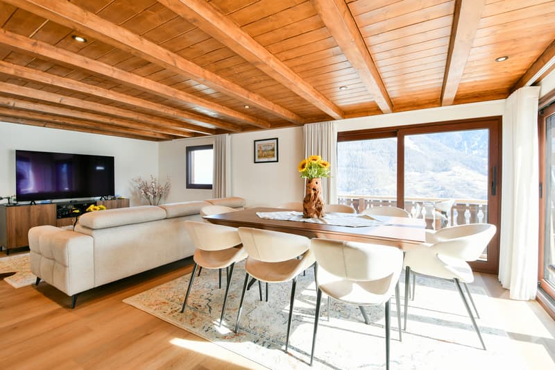Magnificent fully renovated chalet (3)