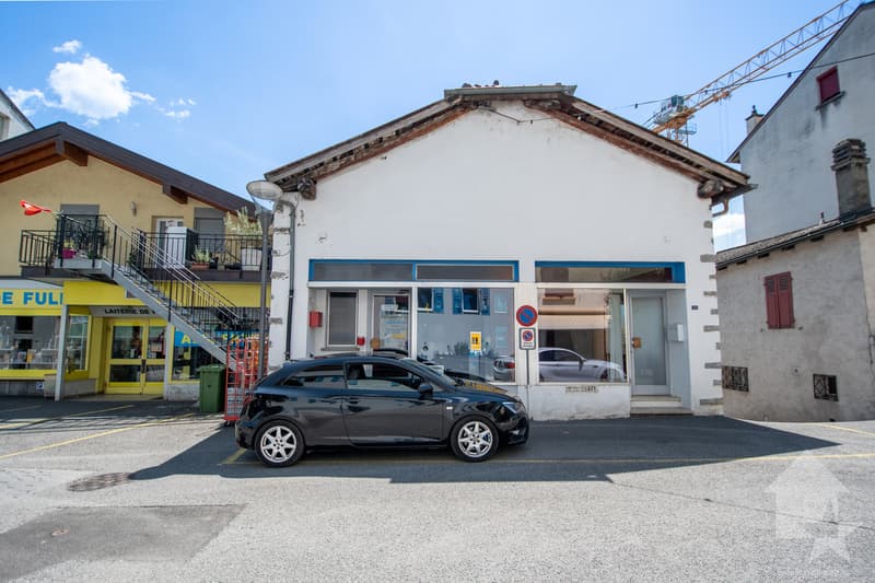 Deux locaux commerciaux au coeur de Fully (9)