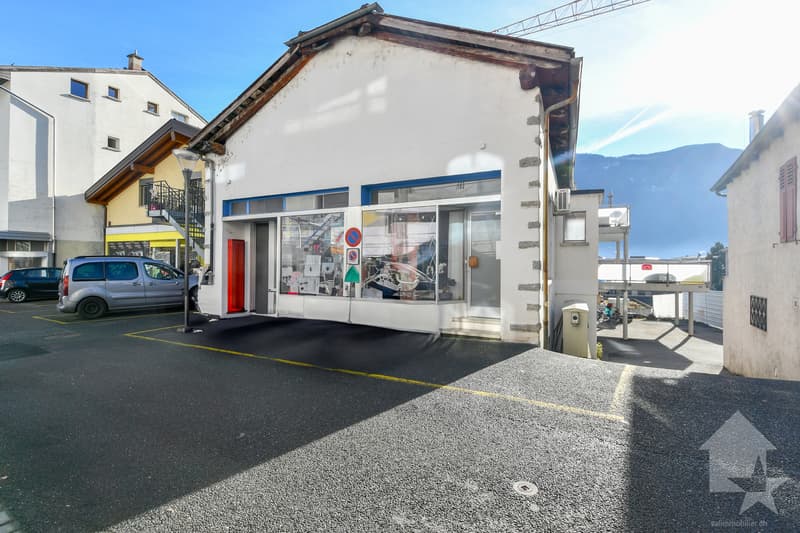 Maison villageoise au coeur de Fully à rénover (9)
