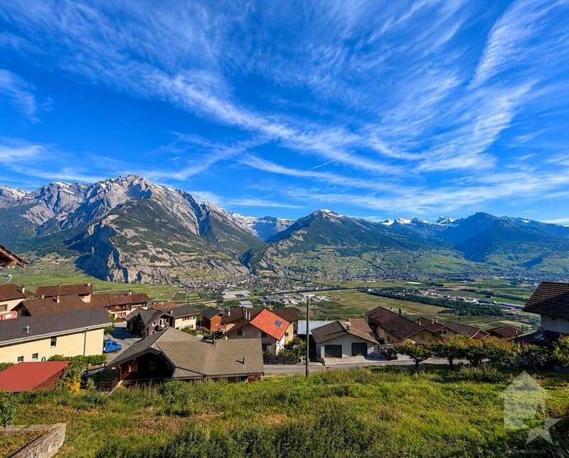 Joli terrain à bâtir avec vue dégagée sur les Alpes (1)