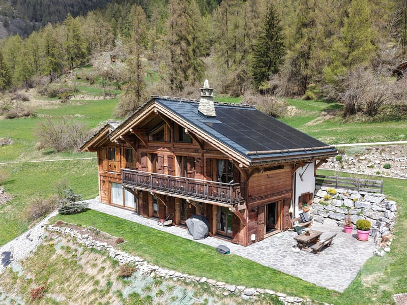 Beautiful chalet in the heart of the Valais Alps (12)