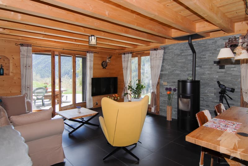 Beautiful chalet in the heart of the Valais Alps (2)