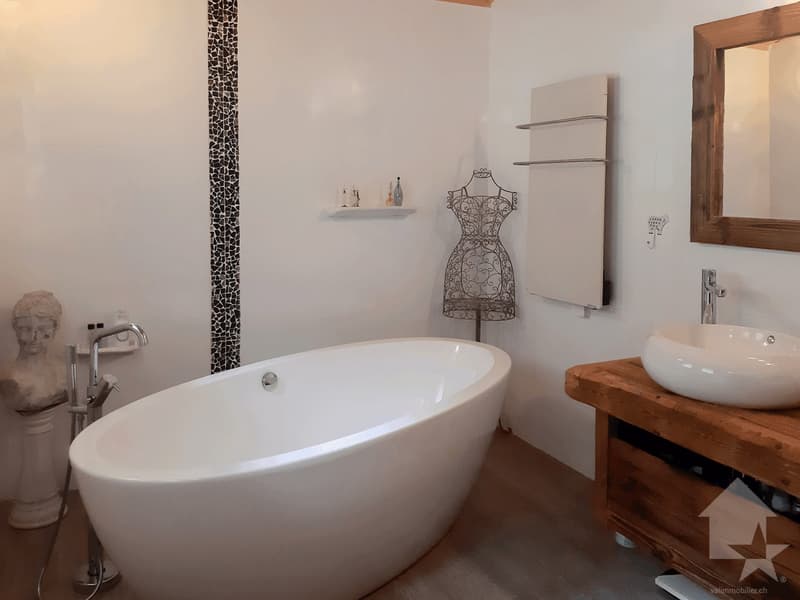 Beautiful chalet in the heart of the Valais Alps (10)