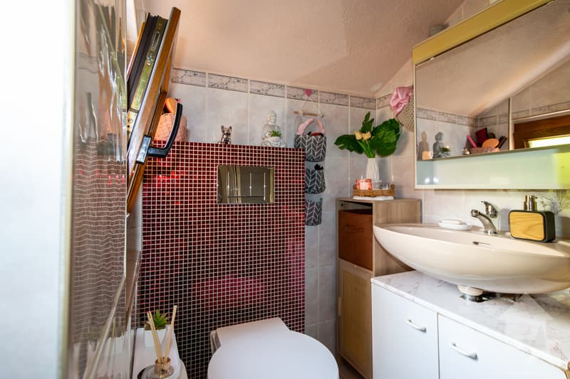 Maison villageoise avec duplex 3.5 pièces de 90 m2 et local commercial (11)