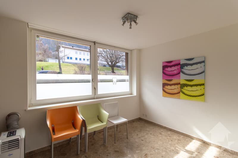 4.5 room bright office of 115 m2 (3)