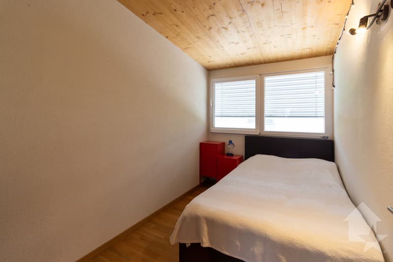 Charmant attique 5.5 pièces avec terrasse (12)