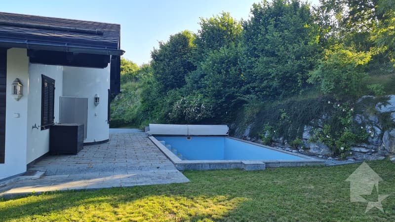 Chalet avec piscine extérieure à Randogne (2)