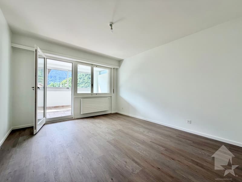Appartement traversant de 115 m2, garage box, parc, cave et galetas ! (6)