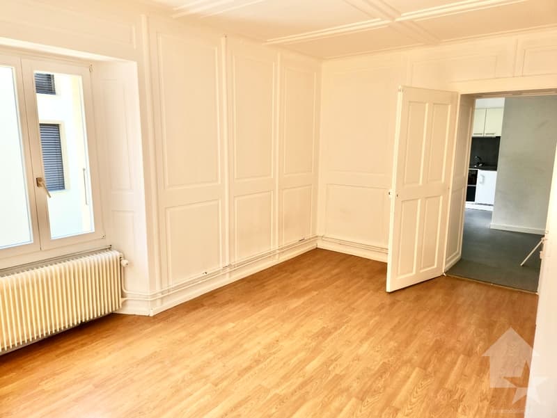 Immeuble de 5 appartements et un restaurant au centre du village ! (8)