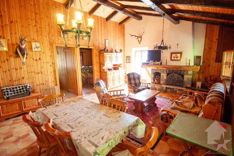 Appartement dans un petit chalet sur les Mayens de Conthey (4)