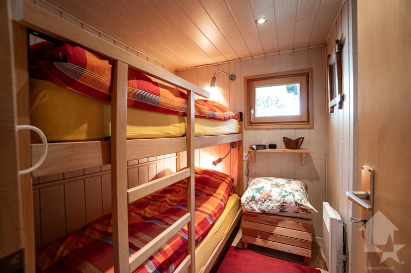 Séduisant chalet à Mottec comprenant deux appartements indépendants (10)