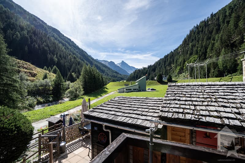 Séduisant chalet à Mottec comprenant deux appartements indépendants (8)