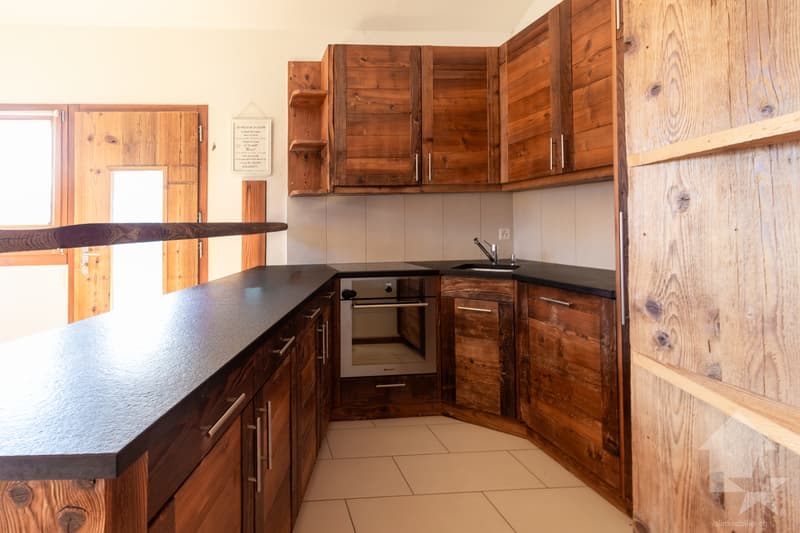 Grange rénovée de 4.5 pièces de 107 m2 habitables avec jardin de 40 m2 (7)