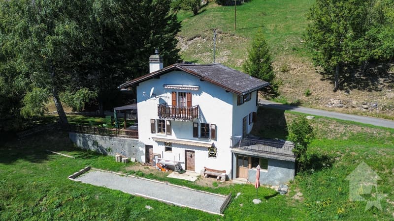 Appartement dans un petit chalet sur les Mayens de Conthey (2)