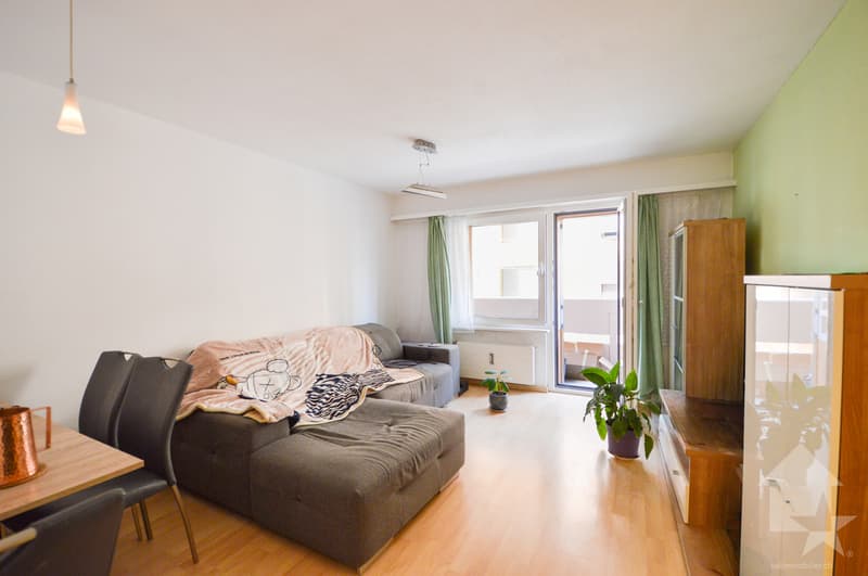 Appartement de ville de 2 pièces avec balcon dans un immeuble rénové (8)