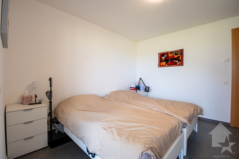 Bel appartement de 2.5 pièces dans les bains de Saillon (9)
