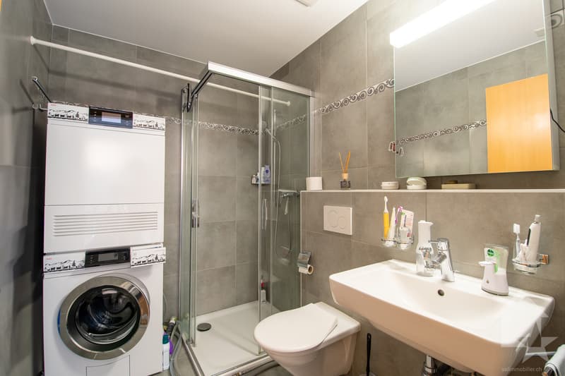 Bel appartement de 2.5 pièces dans les bains de Saillon (11)