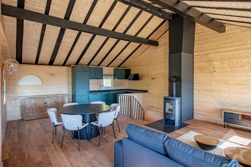 Maison mitoyenne refaite à neuf : calme, vue et ensoleillée (7)