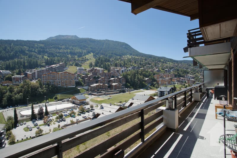 Spacieux appartement de 3.5 pièces, 125 m², deux salles de bains (6)