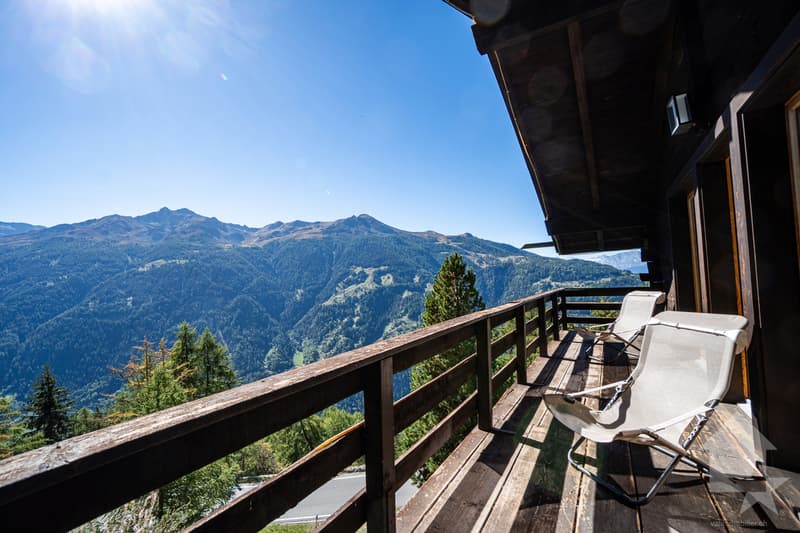 Séduisant chalet entouré de nature avec vues magnifiques (11)