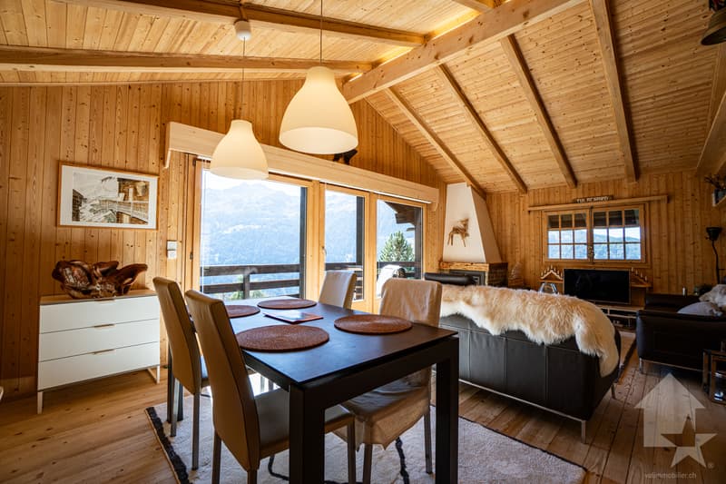 Séduisant chalet entouré de nature avec vues magnifiques (6)