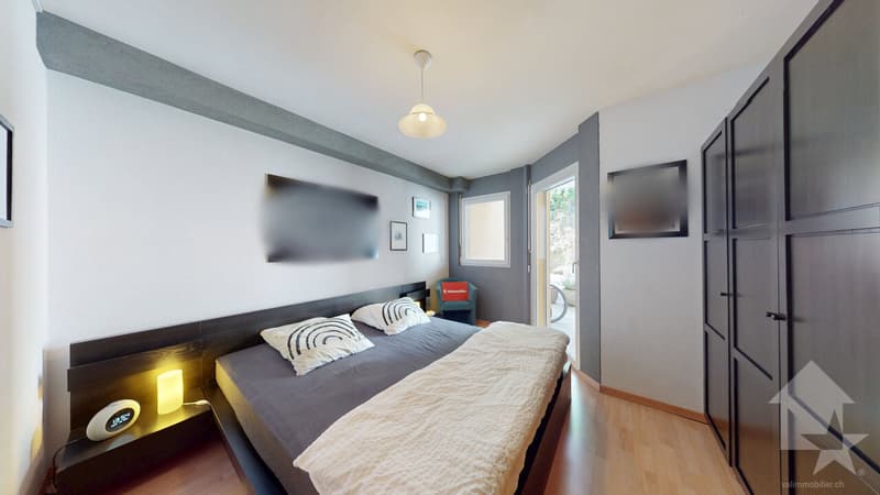 Bel appartement en terrasse avec un garage et une vue exceptionnelle ! (11)